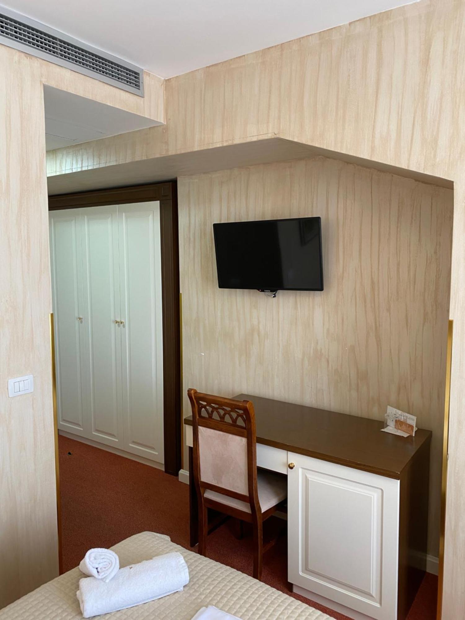 Rozafa Hotel Shkodër 外观 照片