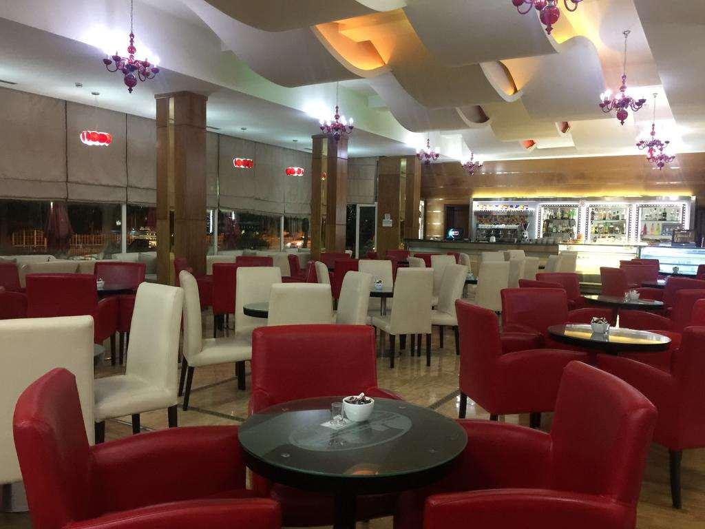 Rozafa Hotel Shkodër 餐厅 照片
